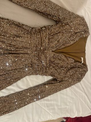 Vestido dorado brillante manga larga