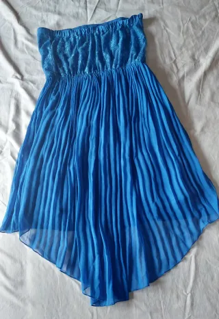 Vestido azul Stradivarius plisado