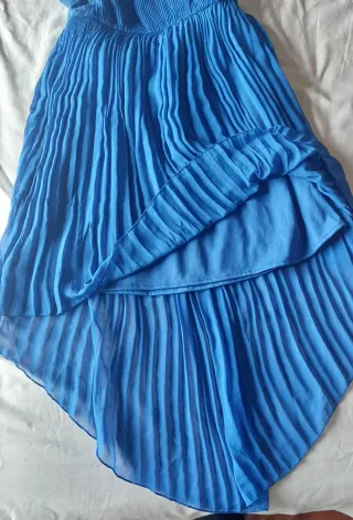 Vestido azul Stradivarius plisado