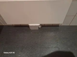 Mesa plegable abatible blanca