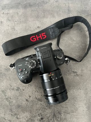 Cámara Panasonic Lumix GH5 + Objetivo 12-60mm