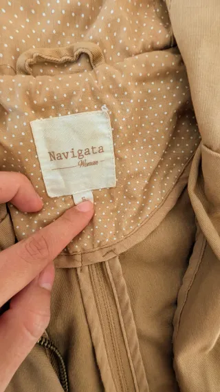 Chaqueta parka mostaza