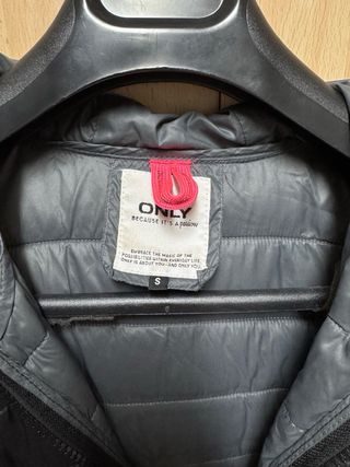 Chaqueta larga ONLY negra