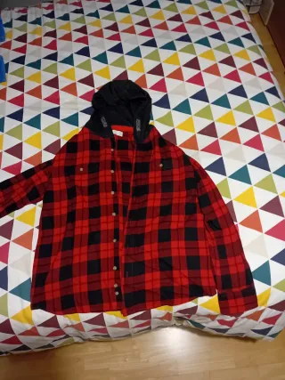 Camisa cuadros con capucha