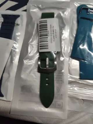Correas de reloj azul y verde