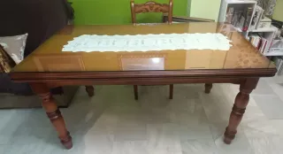 Juego salón mesa extensible, sillas y butacas