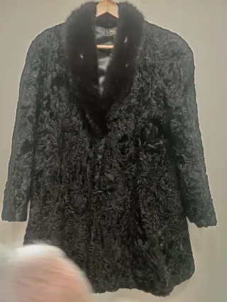 Abrigo"tipo" Astracán con cuello " tipo" Visón Ne