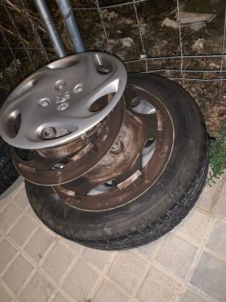 Neumático 185/65 R14 86H Los 4 neumáticos 50€