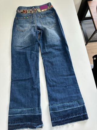 Pantalones Jean Desigual con Aplicaciones
