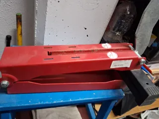 Cortadora y dobladora cerámica y chapa