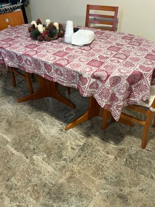 Mesa de comedor de madera extendible. negociable