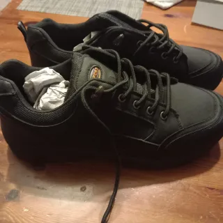 Scarpe sportive nere uomo taglia 44