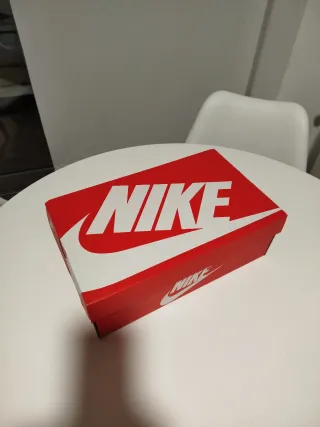 Nike Air Max Phoenix Negras Talla 43