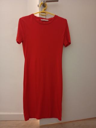 Vestido rojo de manga corta