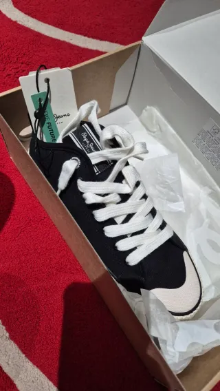 Zapatillas Pepe Jeans Negras y Blancas