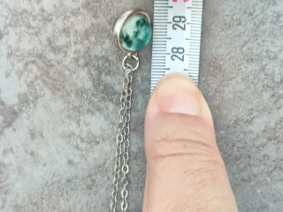 Collar plateado con colgante luna