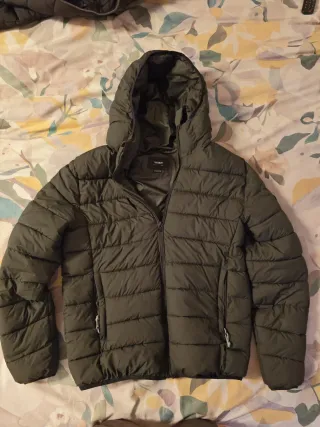 Chaqueta plumífero Pull and Bear Talla L