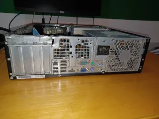 HP 8200 SFF Computer Desktop