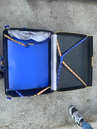 Maleta Samsonite Negra y Azul.