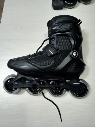 Pattini roller neri 41