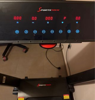 Tapis roulant SportsTech
