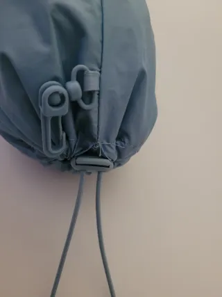 Chubasquero/Cortavientos Azul y Gris