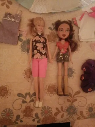 Barbie anni '90, Bratz e vestiti