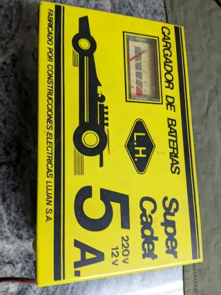 Cargador Baterías L.H. Super Cadet 5A