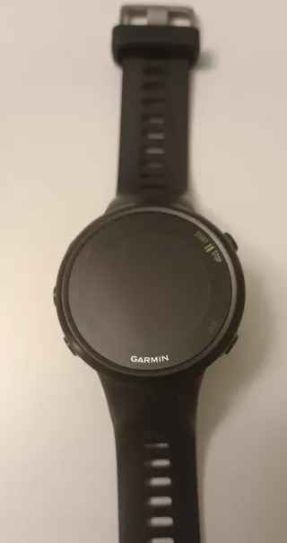 Garmin Forerunner 45 + caricatore + cinturino bianco