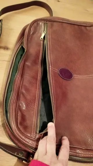 Maleta vintage imitacion cuero.