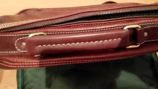 Maleta vintage imitacion cuero.