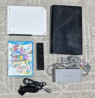 Nintendo Wii U + Super Mario 3D World