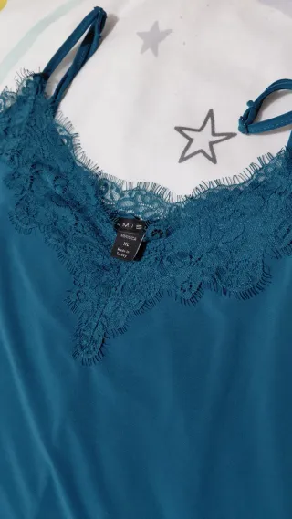 Camiseta lencera encaje azul talla XL