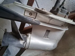 Motor fueraborda Honda 90.