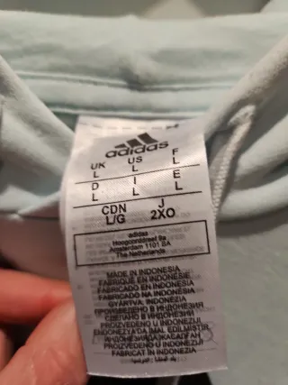 Sudadera Adidas azul con logo