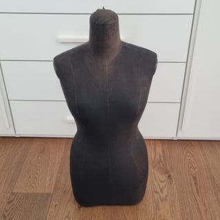 Manichino sartoriale donna marrone