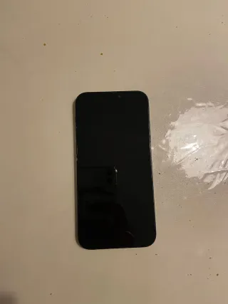 iPhone 12 64GB + 2 custodie