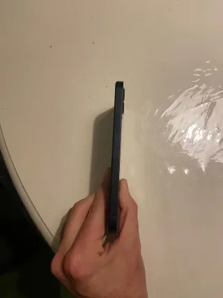 iPhone 12 64GB + 2 custodie