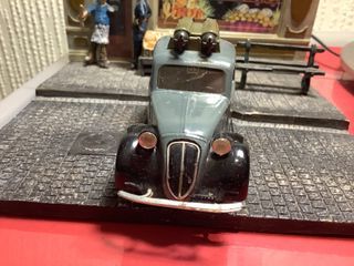 Coche Fiat 1100 1/43 Brumm