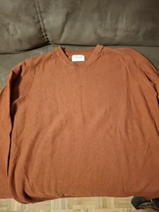 Jersey Sfera Hombre marrón. Da poca talla.