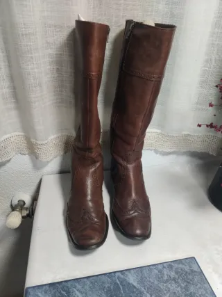 Botas de piel marrones