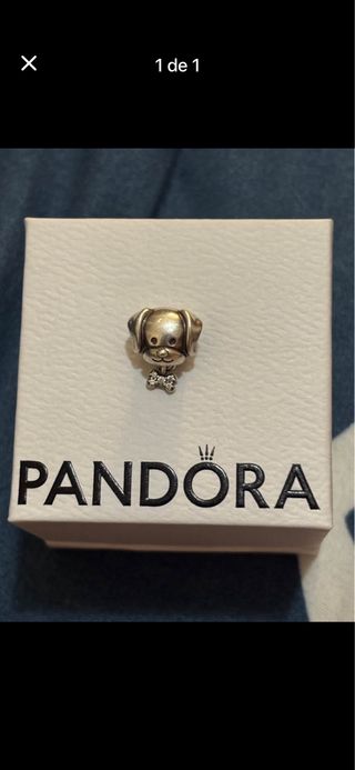 Charm Pandora Perro con Pajarita