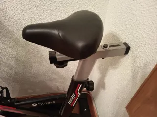 Bicicleta Estática Redhawk Fitness