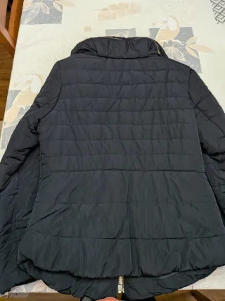 Abrigo Mango Negro Talla L