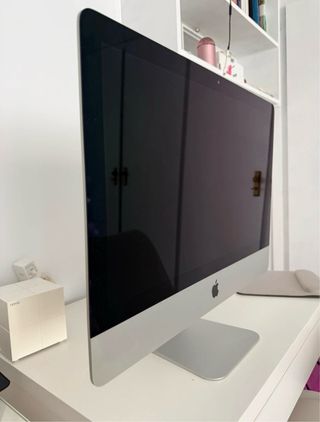 iMac 2017 con teclado y ratón (originales Apple)