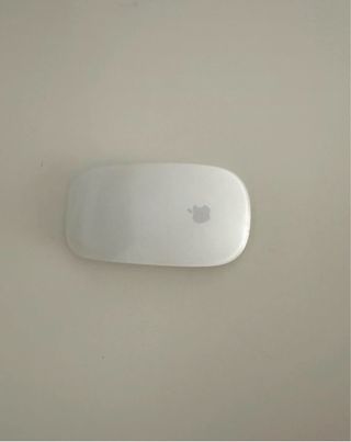 iMac 2017 con teclado y ratón (originales Apple)