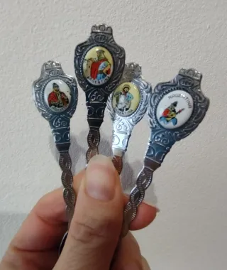 Cucchiai da collezione antichi