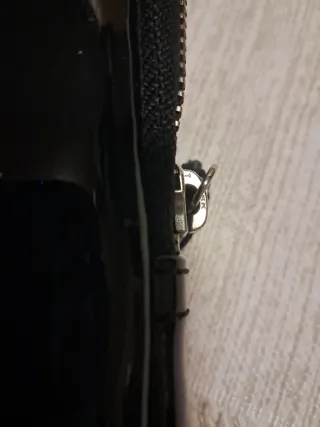 Carpeta Armani Jeans Negra