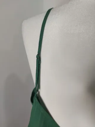 Camiseta verde con encaje