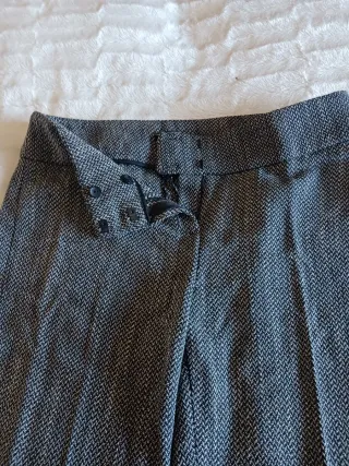 Pantalones de vestir Mango grises